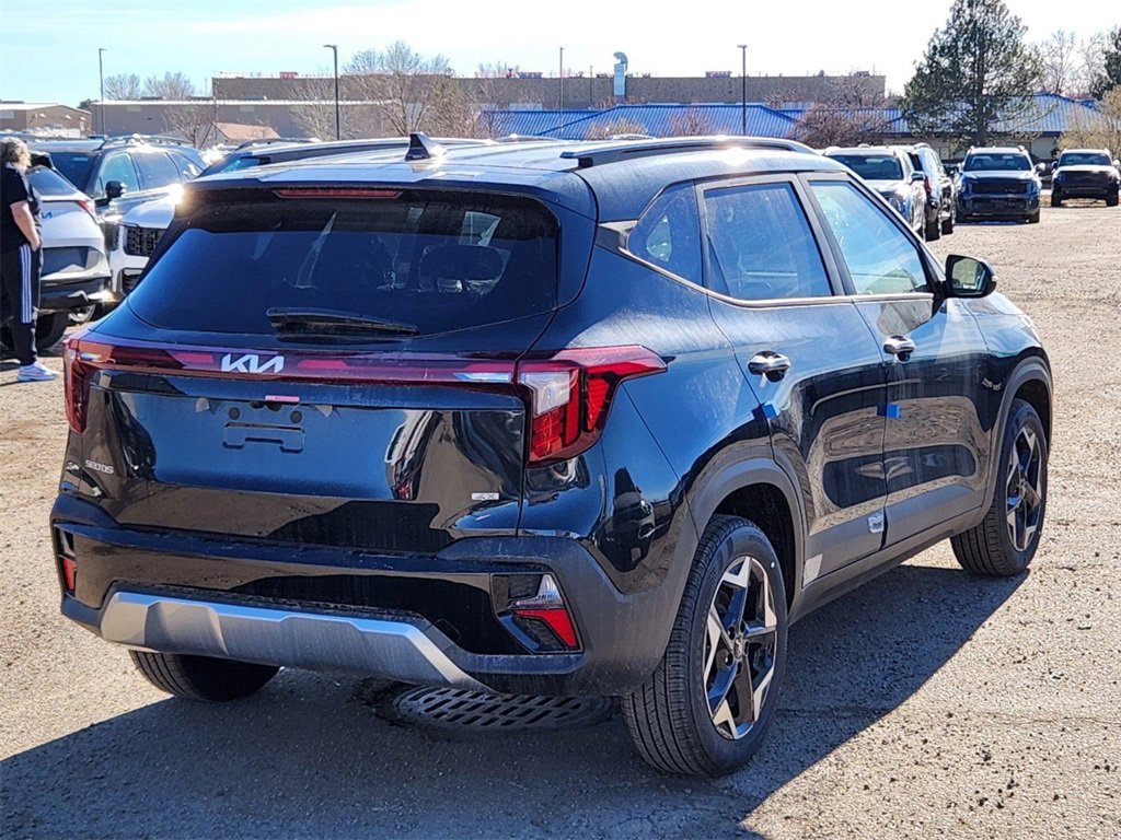 New 2025 Kia Seltos S image 3