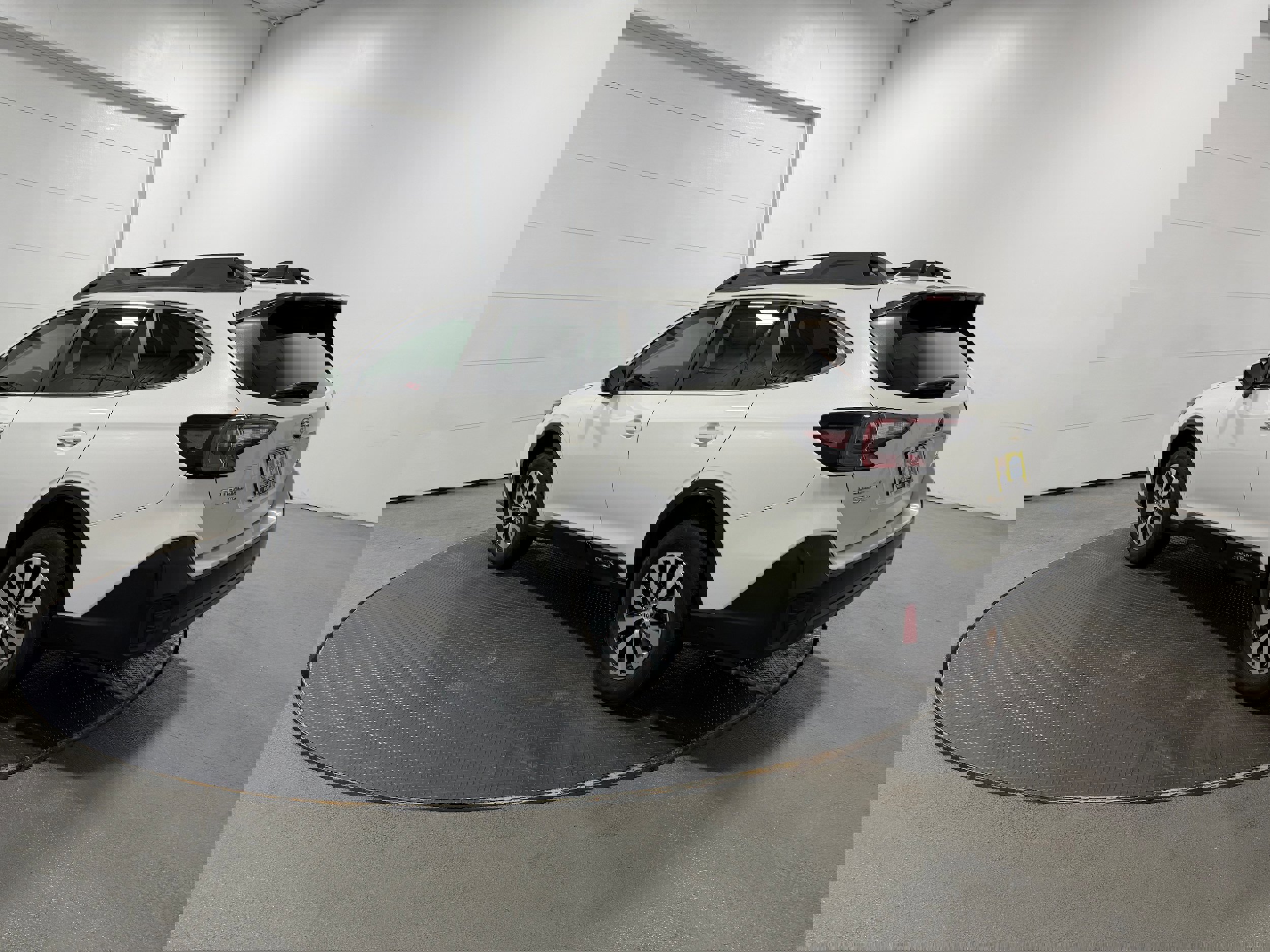 Used 2021 Subaru Outback Premium image 22