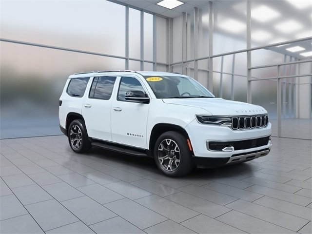 Used 2024 Jeep Wagoneer Series III image 2