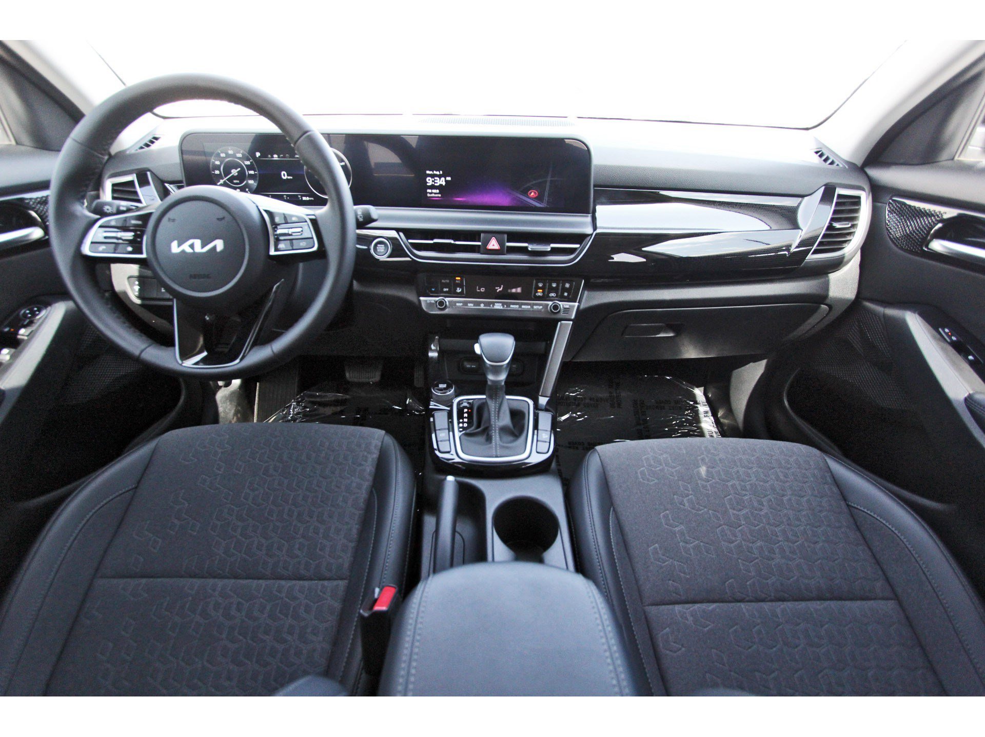 Certified 2024 Kia Seltos S FWD image 10