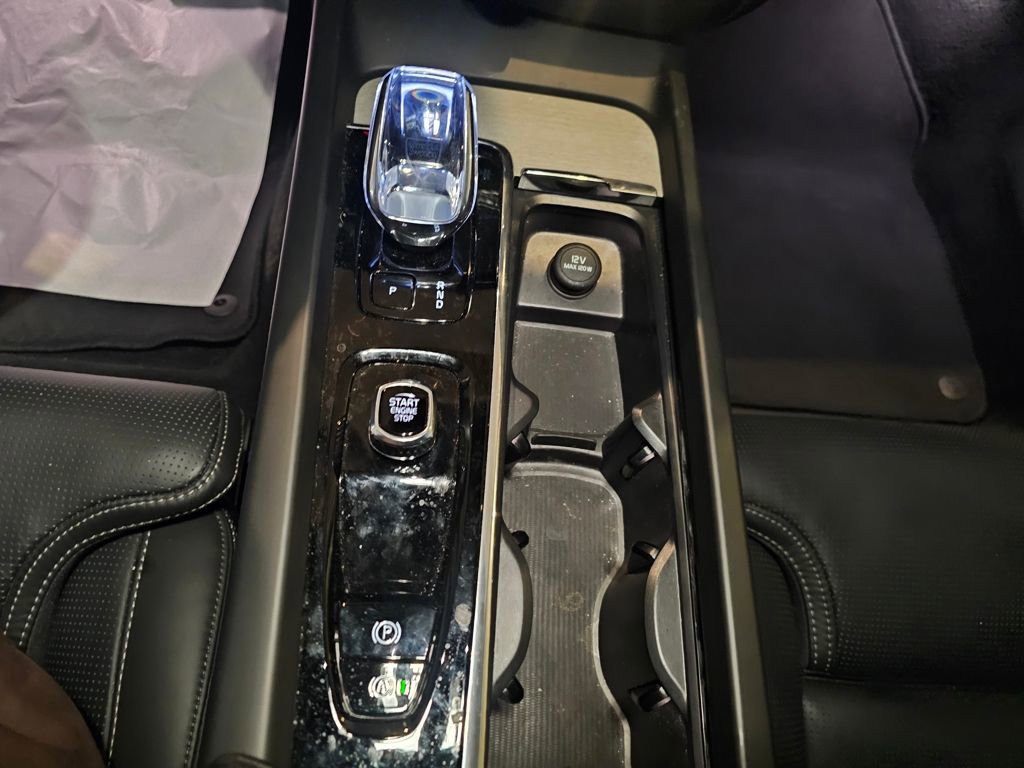 Certified 2025 Volvo V60 B5 Cross Country Ultra image 14