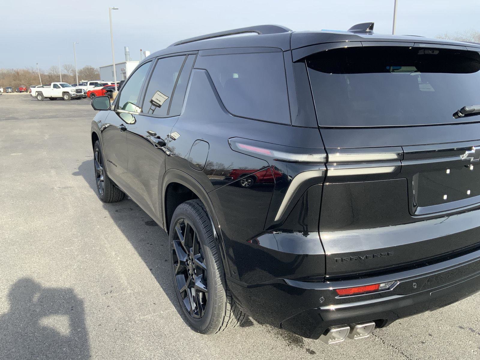 New 2026 Chevrolet Traverse RS w/ LPO, Floor Liner Package image 22