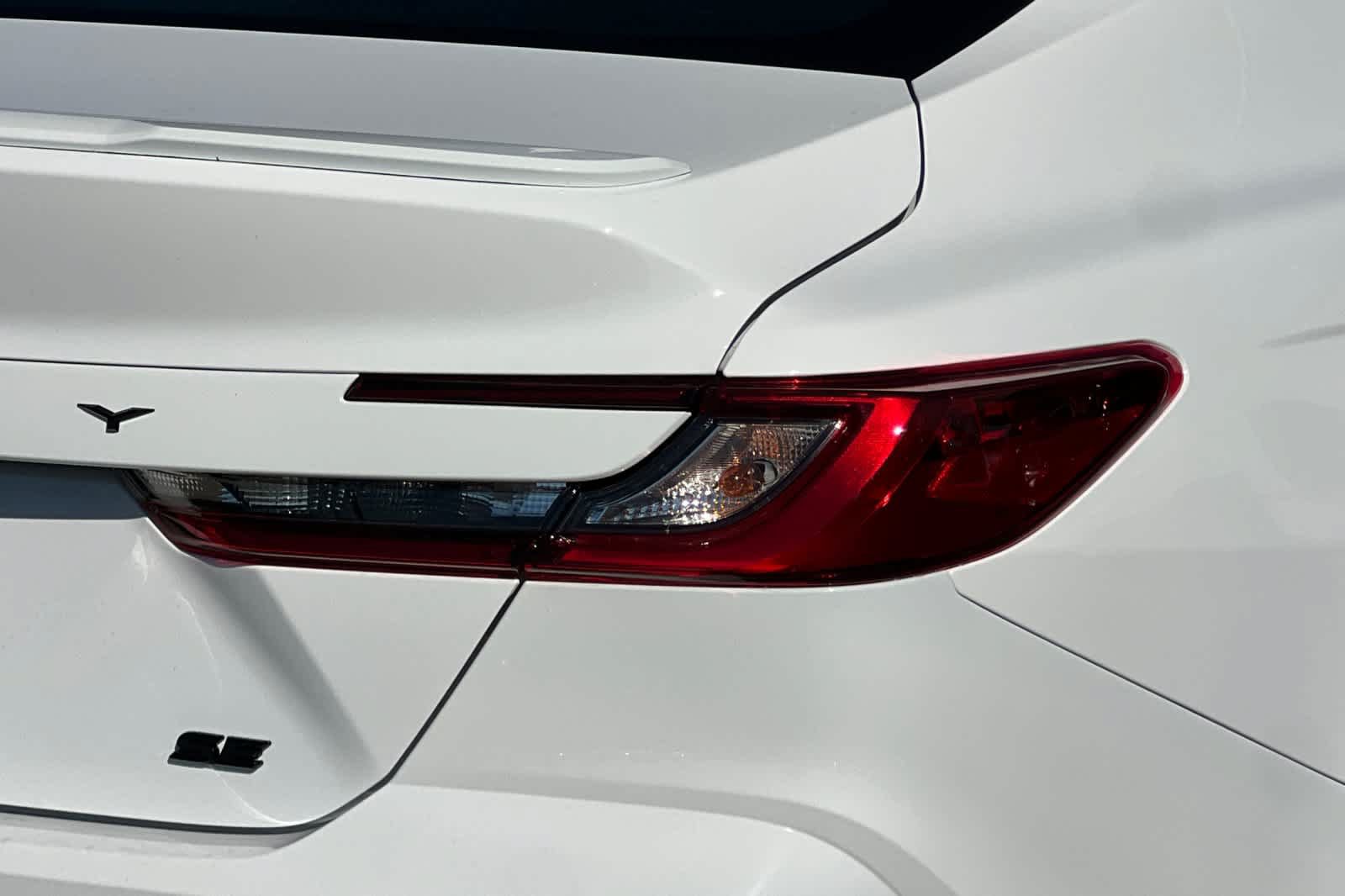 New 2026 Toyota Camry SE FWD image 30