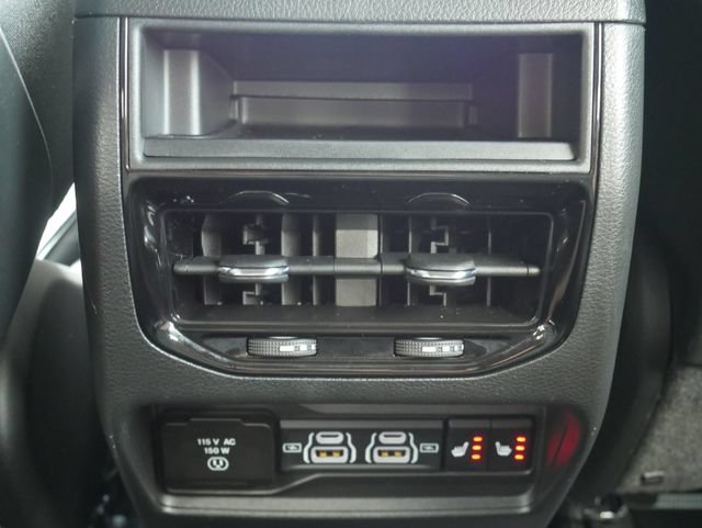 Used 2024 Jeep Grand Cherokee Overland AWD/4WD image 26