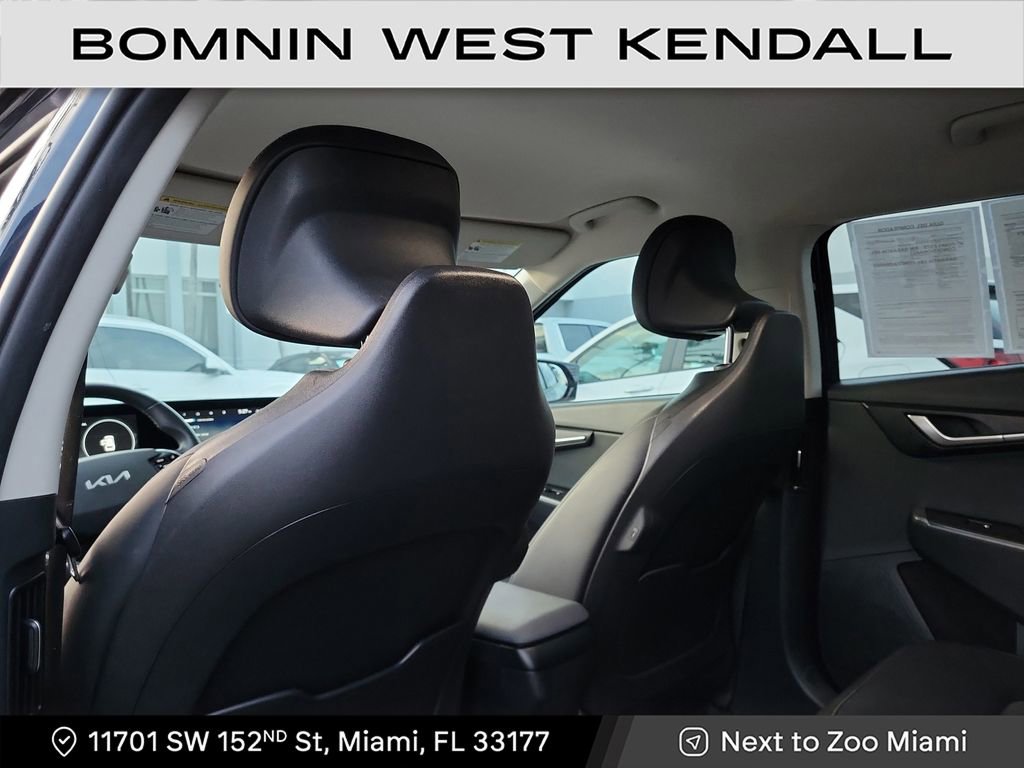 Used 2024 Kia EV6 Light image 11