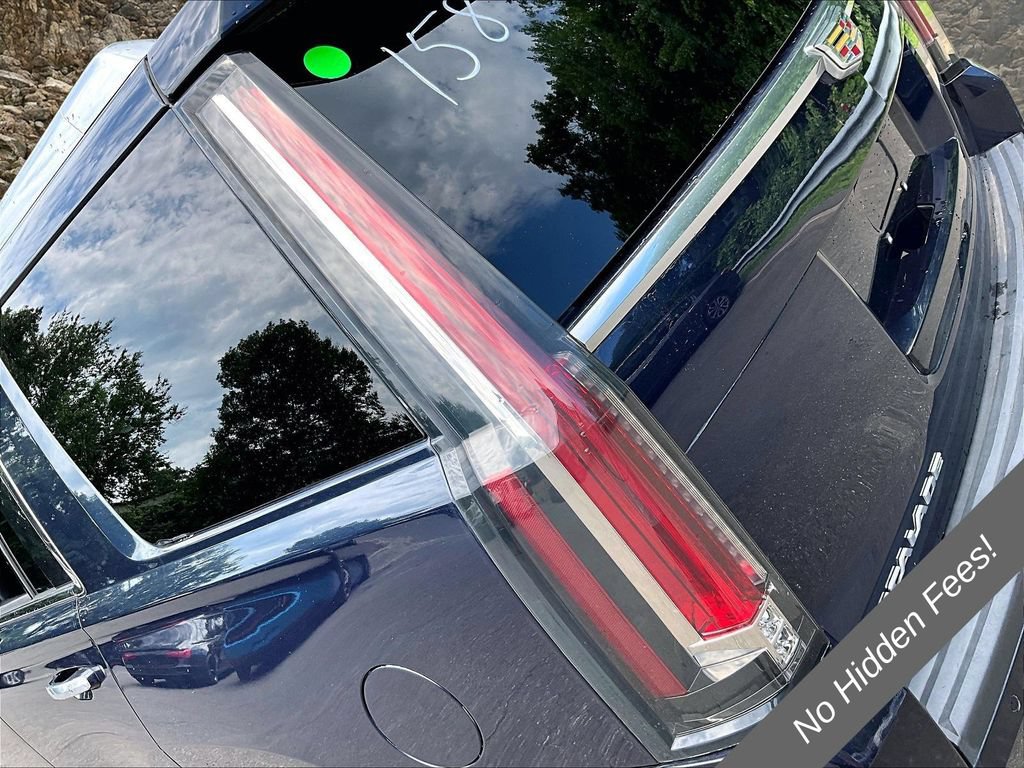Used 2018 Cadillac Escalade Luxury AWD/4WD image 25