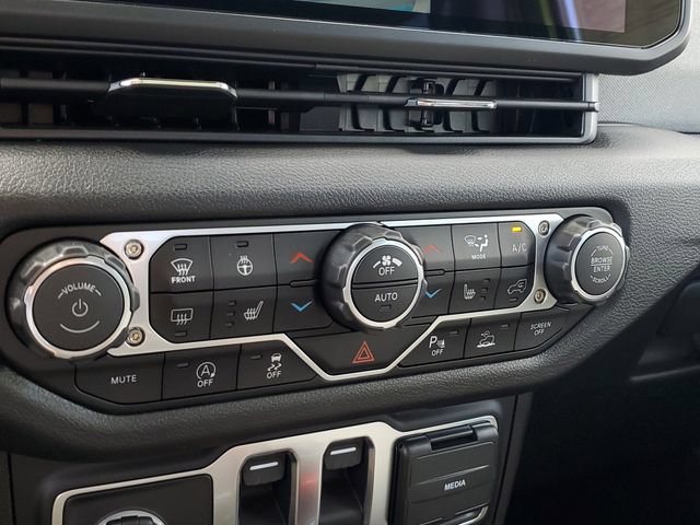 New 2026 Jeep Wrangler Sport AWD/4WD image 20