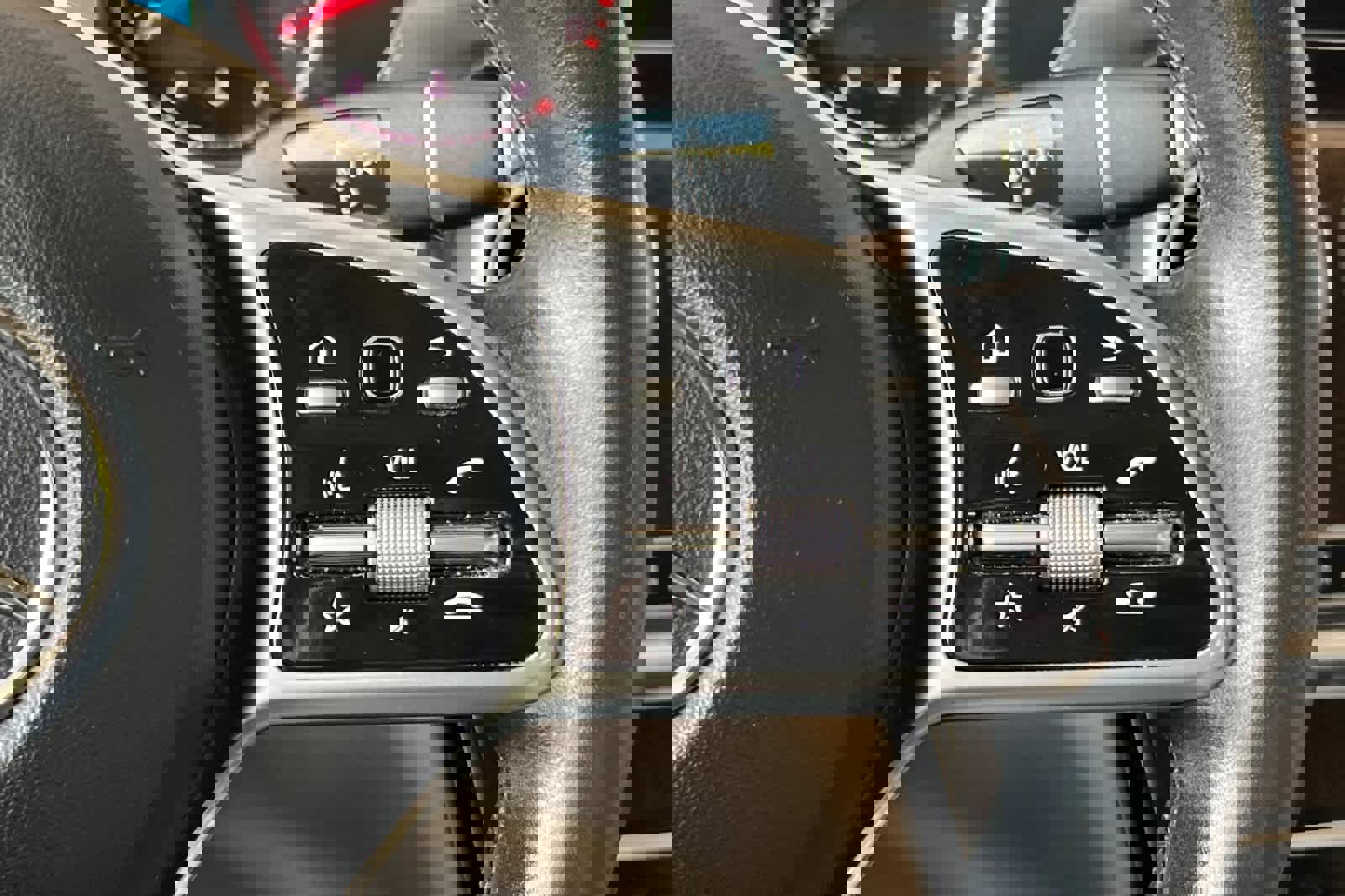 Used 2021 Mercedes-Benz GLC 300 4MATIC image 27