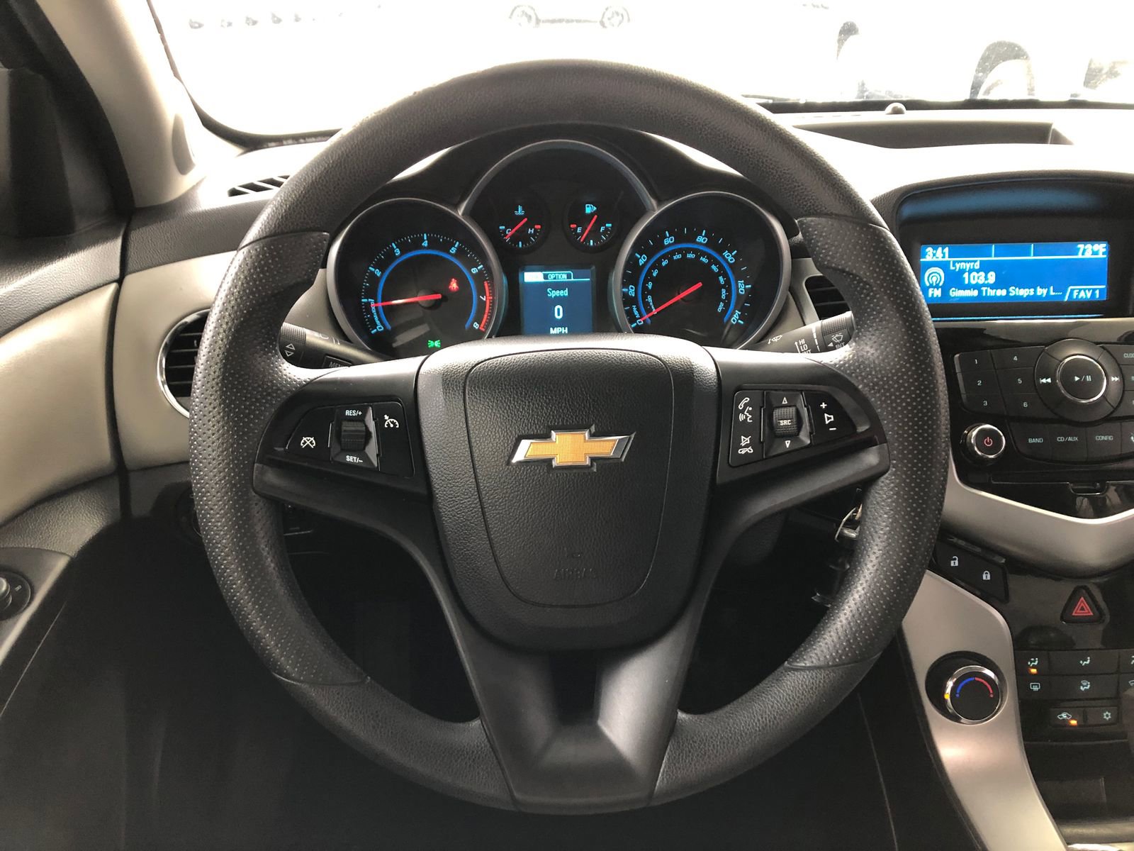 Used 2013 Chevrolet Cruze LS FWD image 15