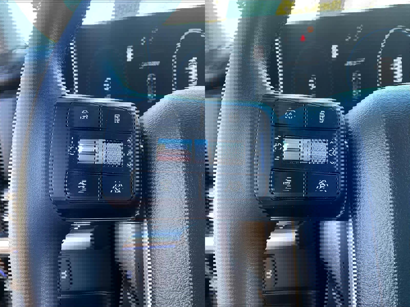 Used 2025 Hyundai Santa Fe Limited image 24