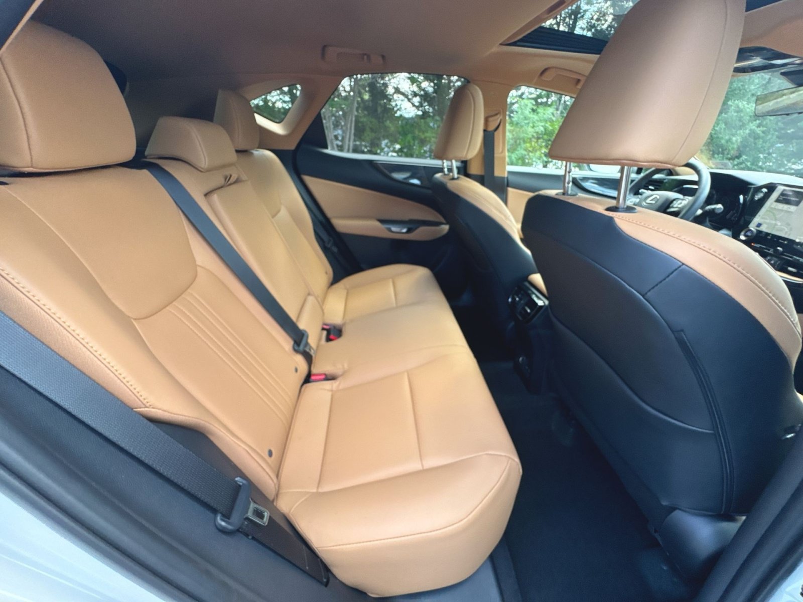 Used 2025 Lexus NX 350 AWD w/ Accessory Package (Z2) image 32