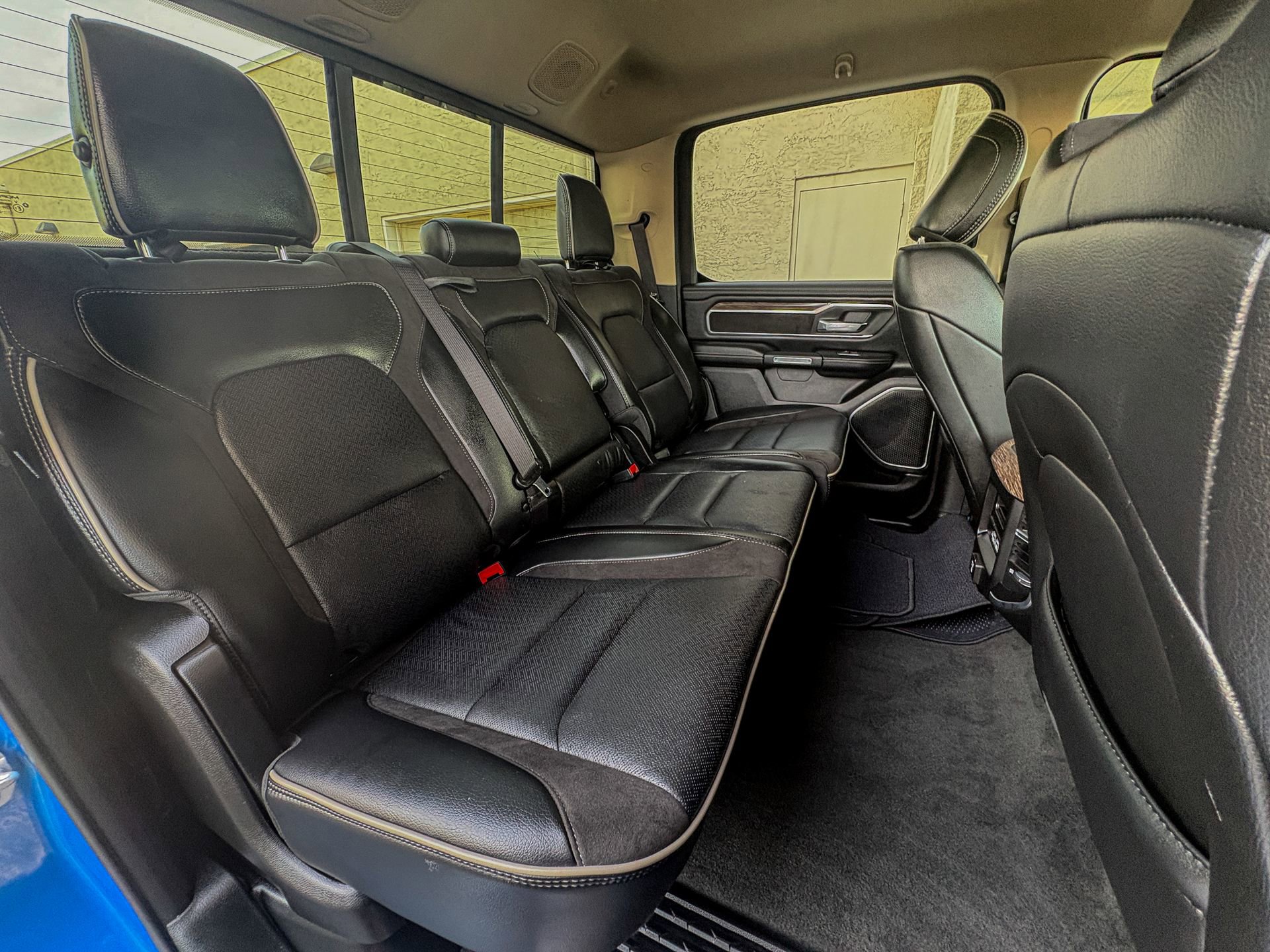 Used 2020 RAM 1500 Laramie AWD/4WD image 24