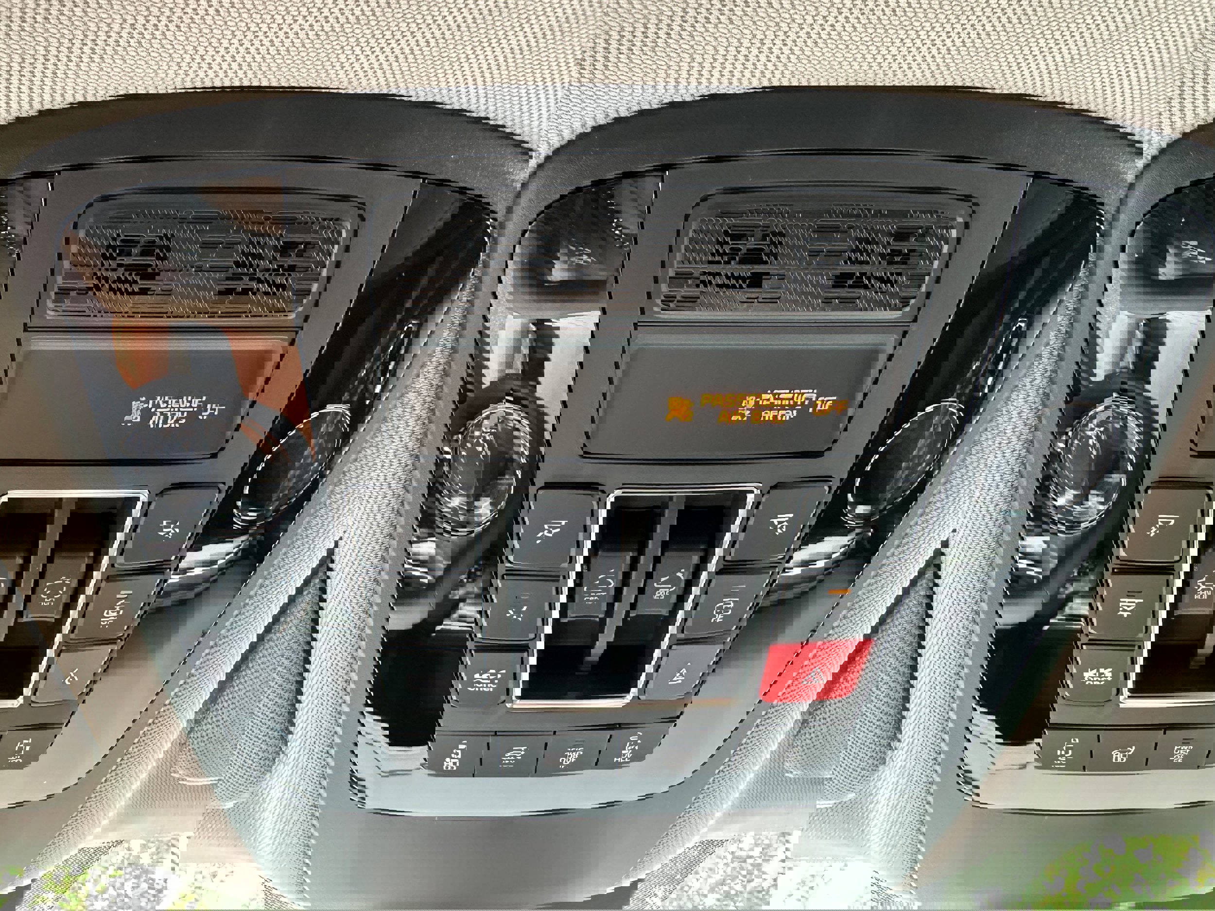 New 2026 Kia Carnival SX w/ SX Dark Edition Package image 43