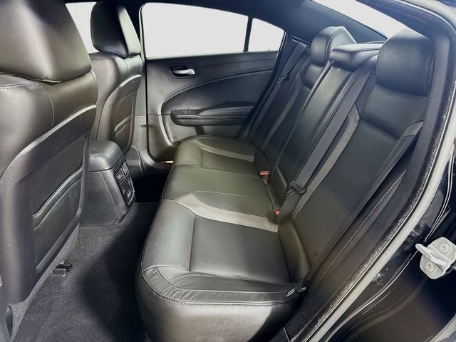 Used 2019 Dodge Charger SXT image 11