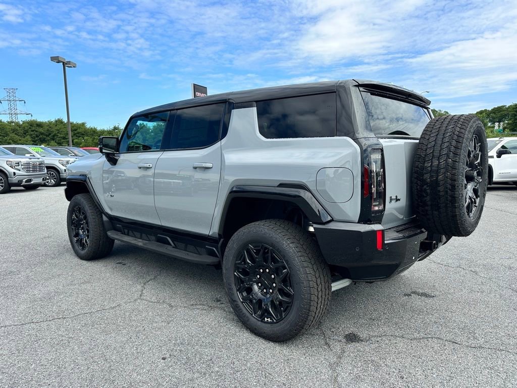 New 2026 GMC Hummer EV SUV w/ LPO, Sport Package AWD/4WD image 7