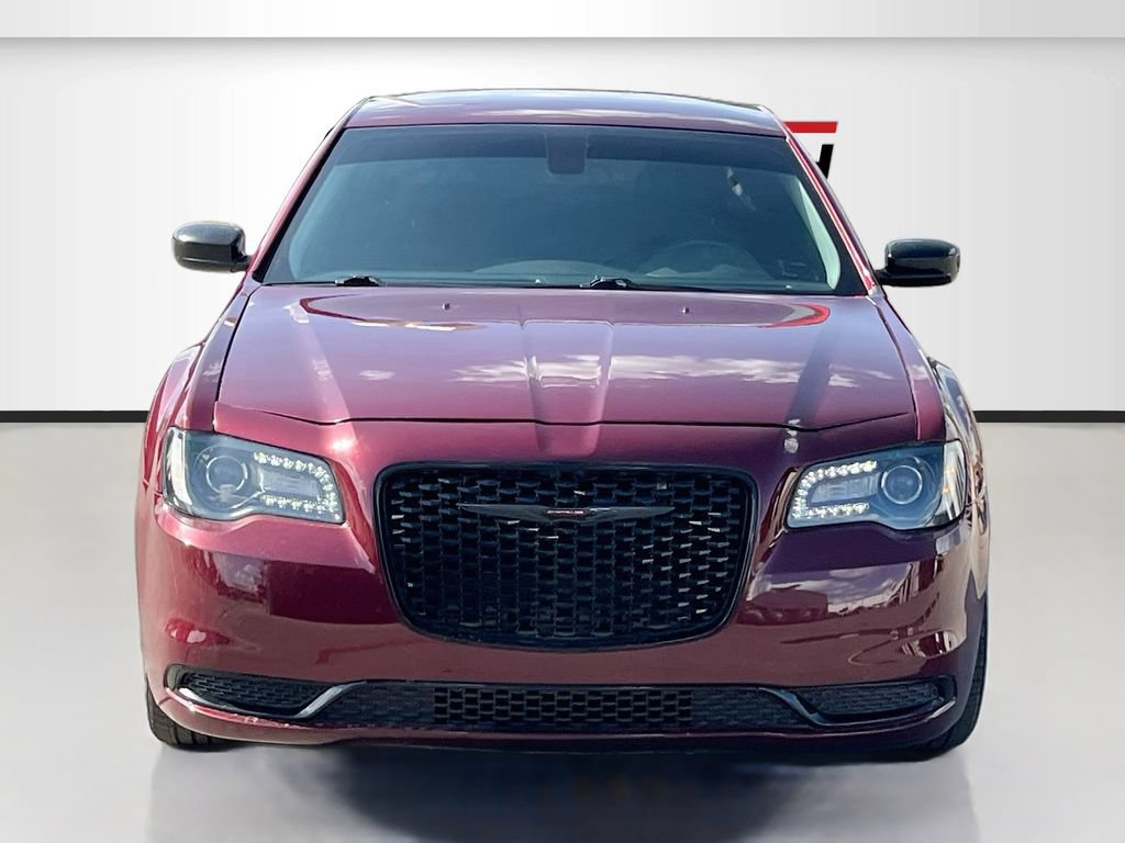 Used 2023 Chrysler 300 Touring w/ Sport Appearance Package RWD image 2