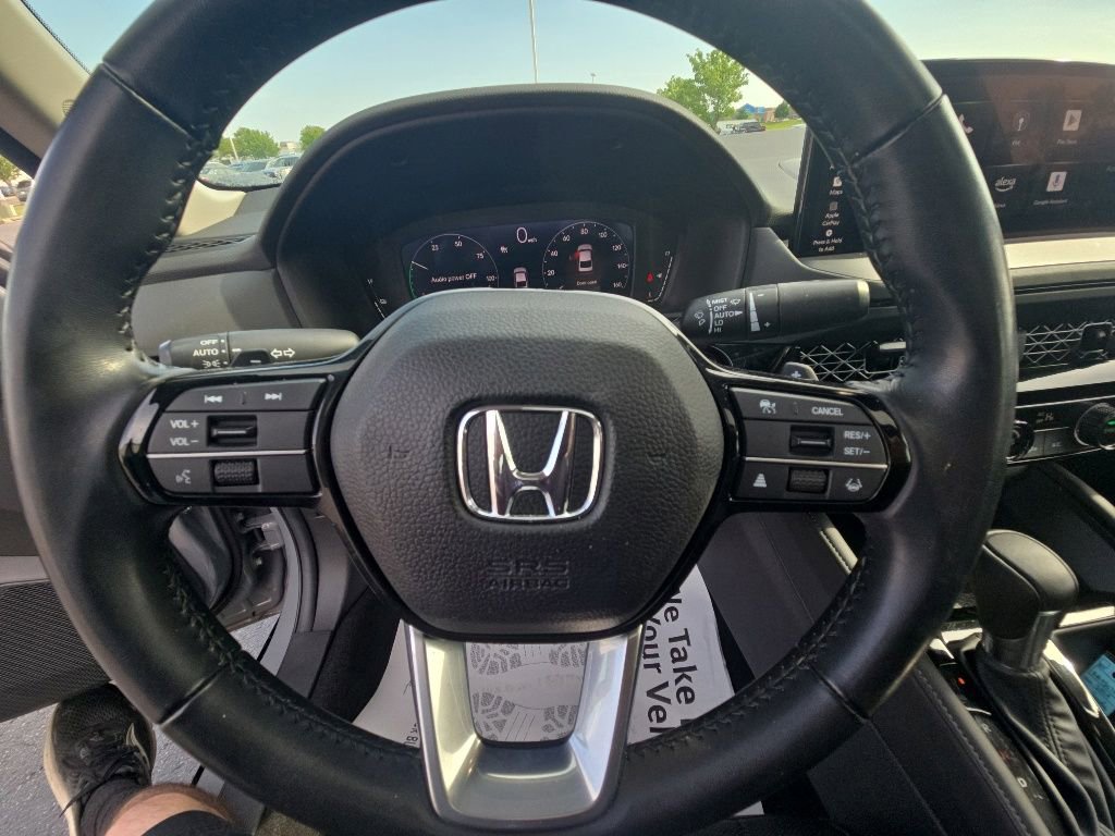 Used 2024 Honda Accord Touring image 15