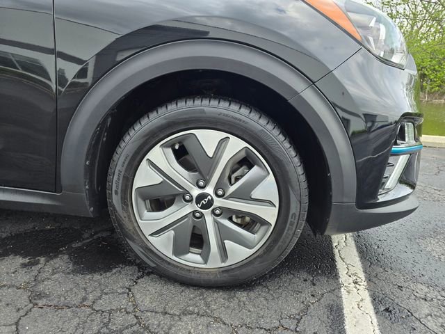 Used 2022 Kia Niro EX w/ Cold Weather Package image 4