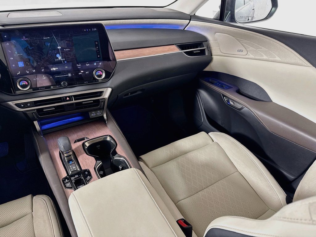 Certified 2025 Lexus RX 350 AWD w/ Convenience Package image 25