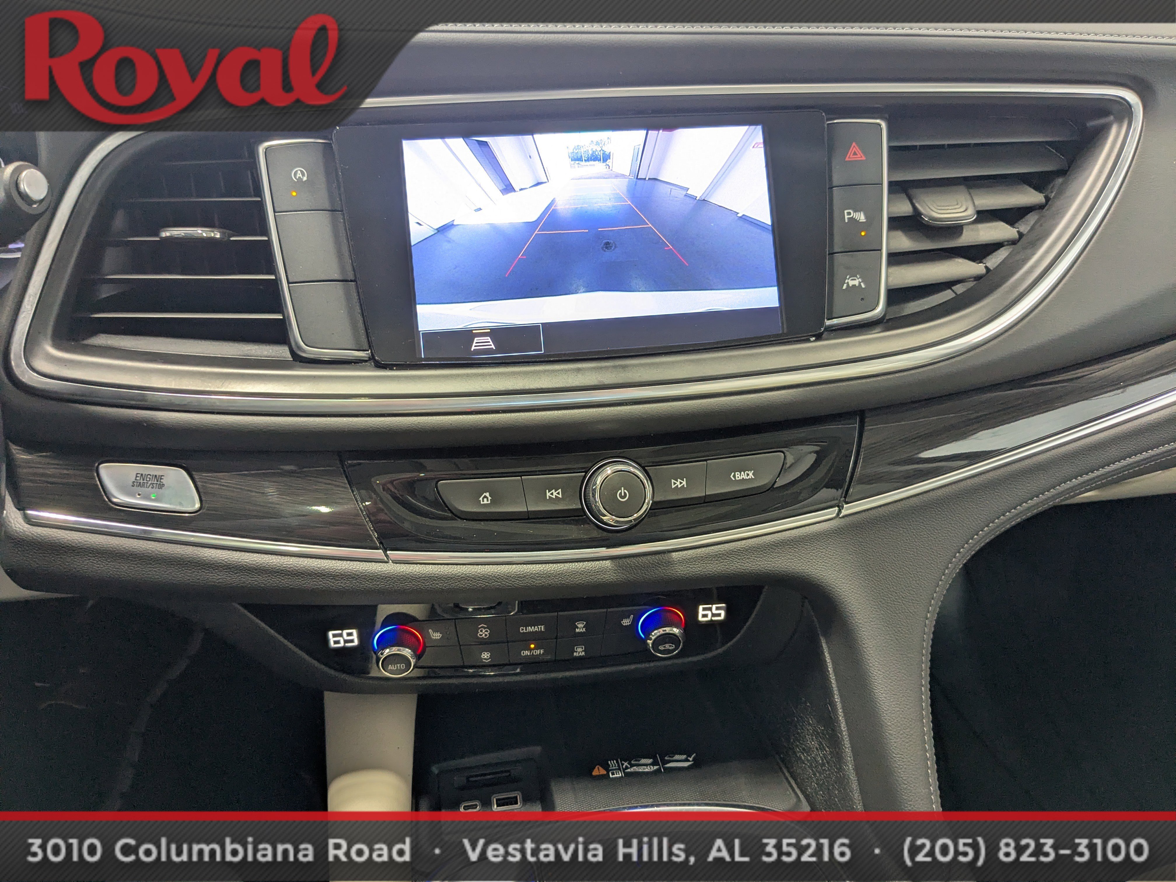 Used 2023 Buick Enclave Essence w/ Experience Buick Package image 24