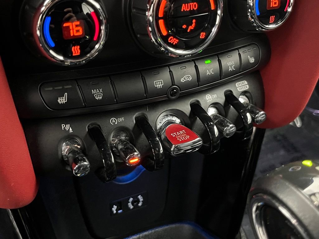 Used 2018 MINI Cooper S image 18