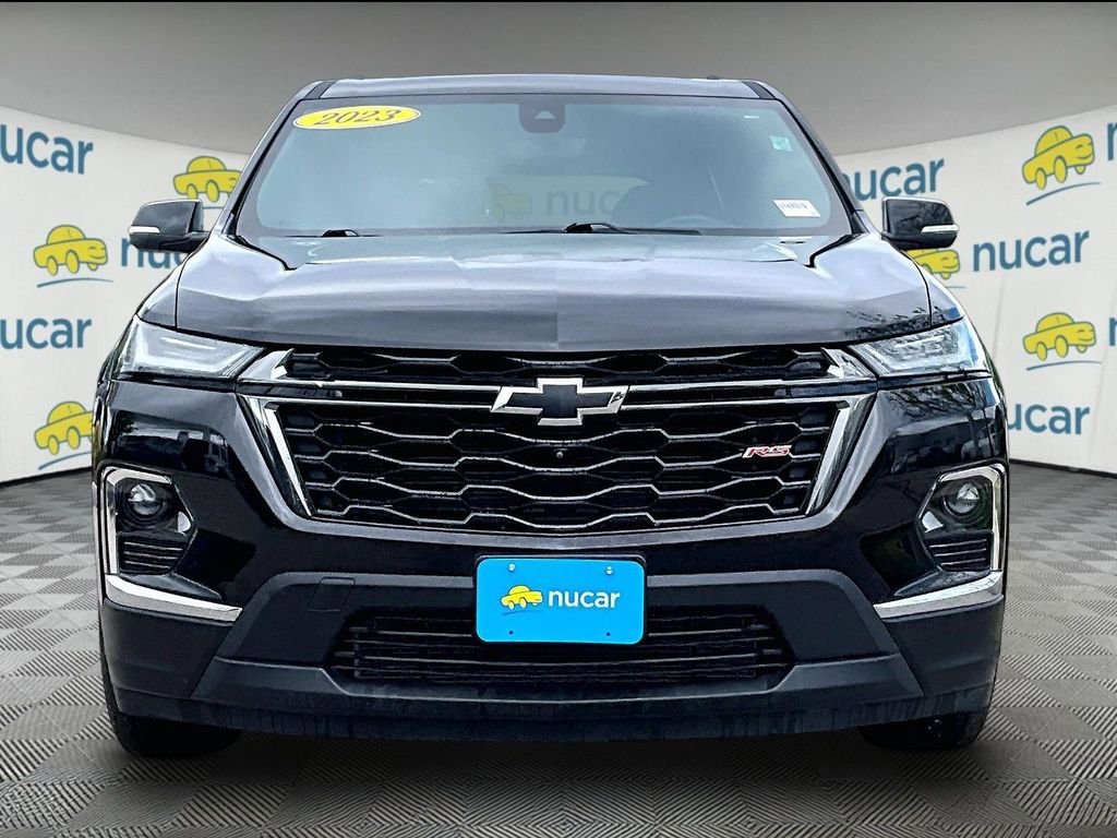 Used 2023 Chevrolet Traverse RS w/ LPO, Floor Liner Package AWD/4WD image 2