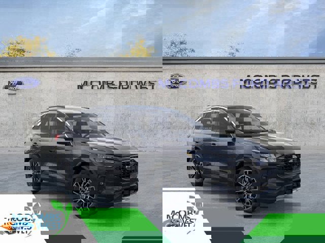 New 2025 Ford Escape SE