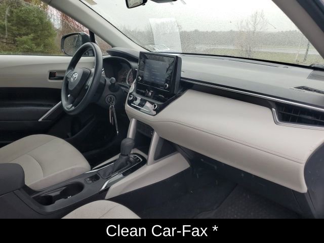 Used 2022 Toyota Corolla Cross L image 10