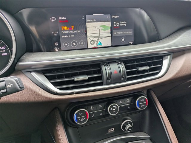 Used 2021 Alfa Romeo Stelvio Ti w/ Premium Package image 19