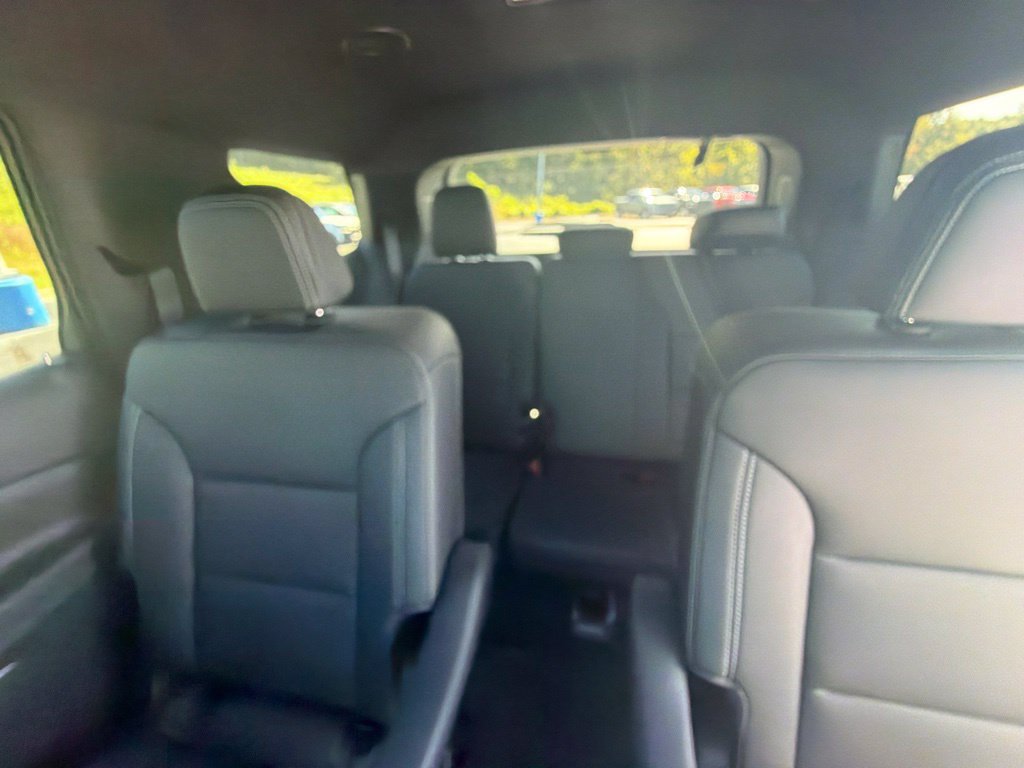 New 2027 Chevrolet Traverse LT w/ Midnight/Sport Edition AWD/4WD image 33