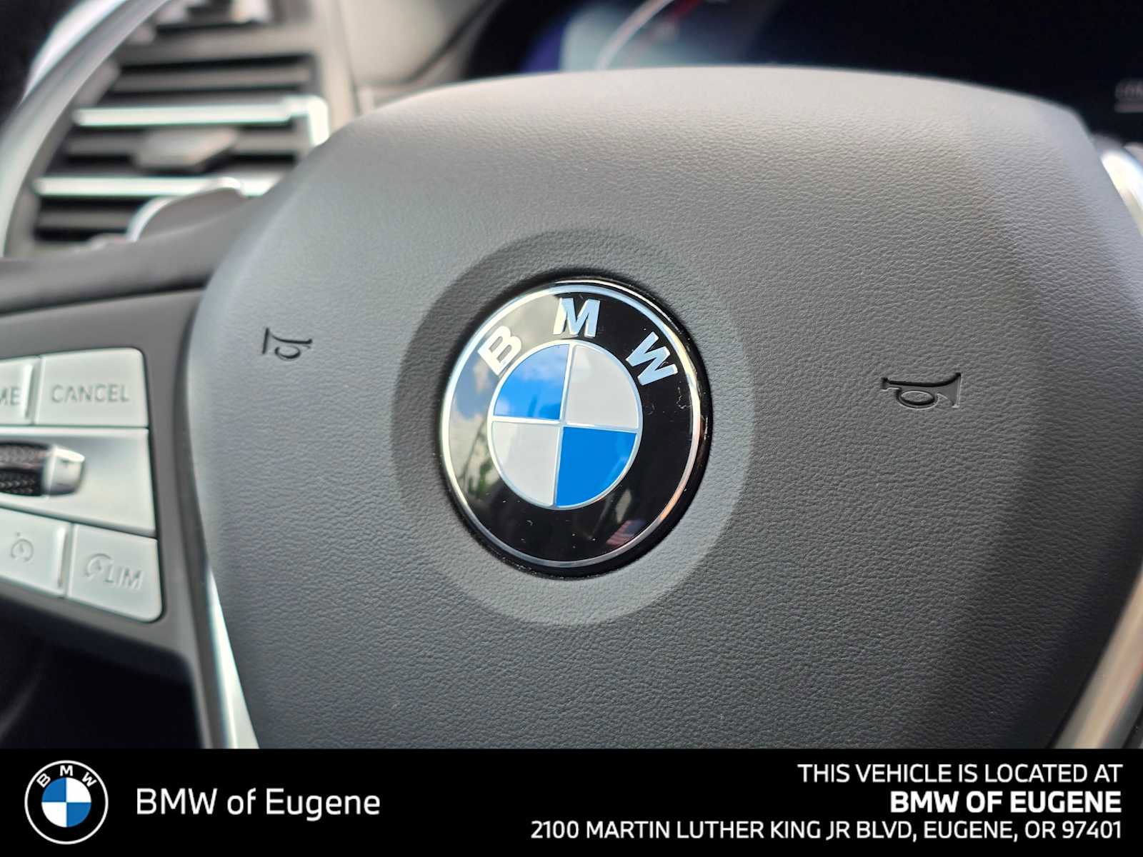 Used 2025 BMW X4 xDrive30i AWD/4WD image 33
