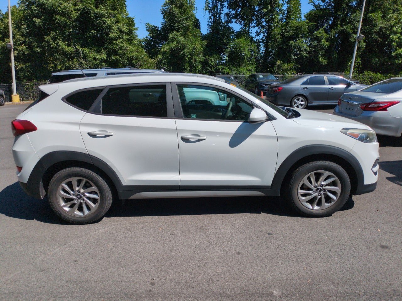 Used 2017 Hyundai Tucson SE AWD/4WD image 5