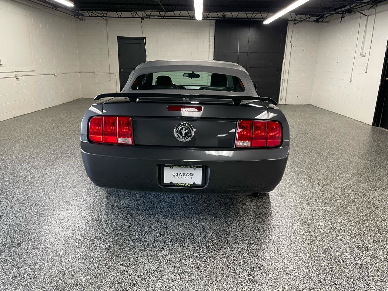 Used 2007 Ford Mustang Convertible RWD image 6