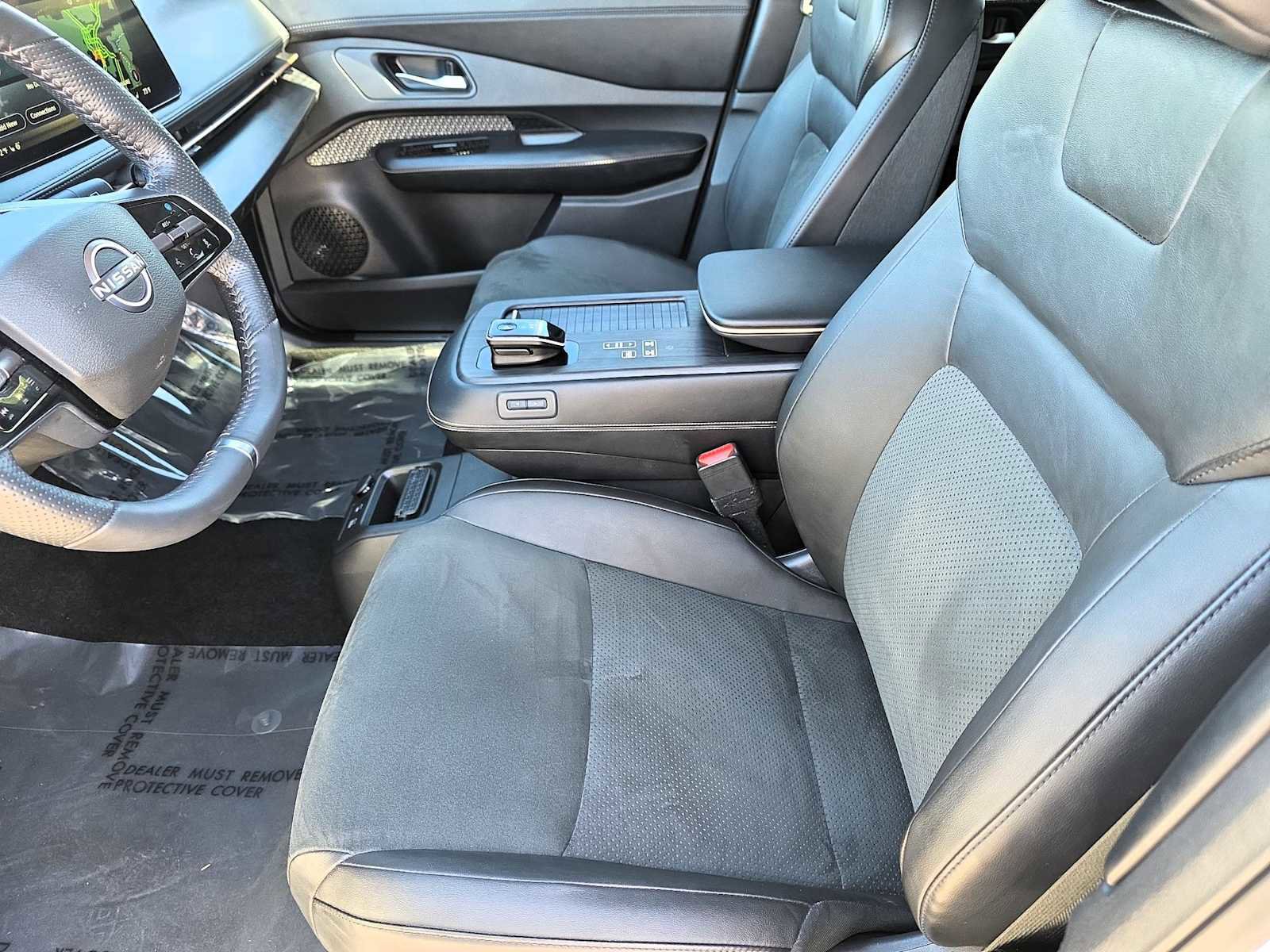 Used 2023 Nissan Ariya AWD image 14