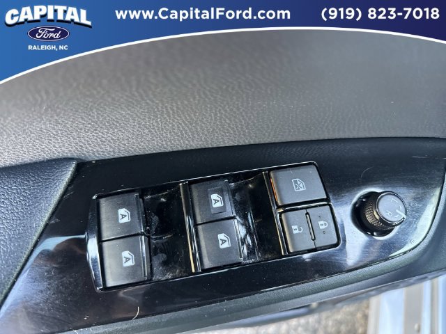 Used 2018 Toyota Prius Two w/ Prius Two Safety Plus Package FWD image 21