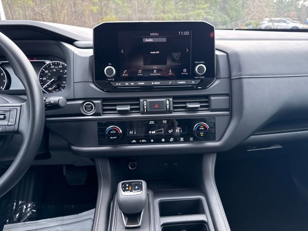 Used 2024 Nissan Pathfinder S image 9