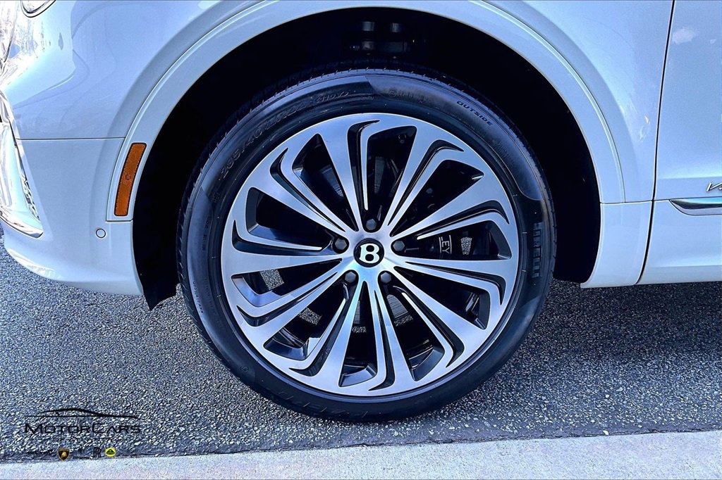 Used 2021 Bentley Bentayga image 10
