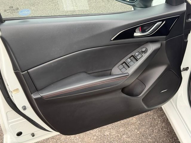 Used 2016 MAZDA MAZDA3 s Grand Touring w/ Technology Package image 13