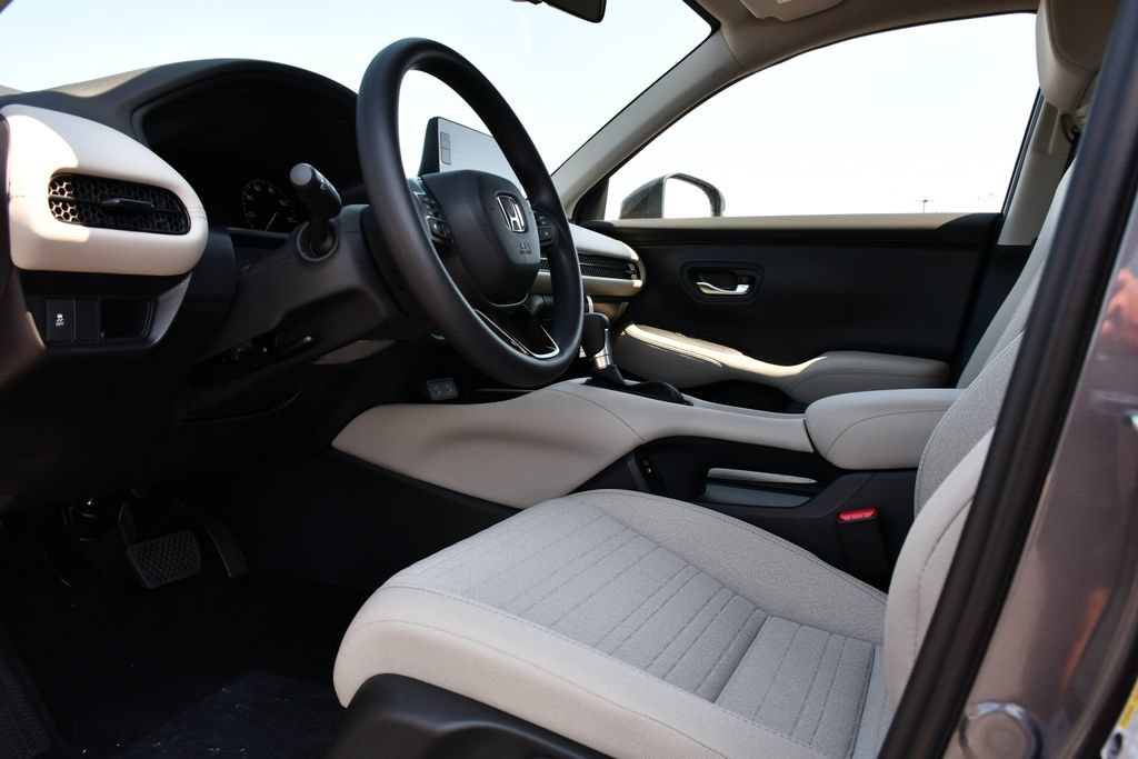 New 2027 Honda HR-V LX image 13