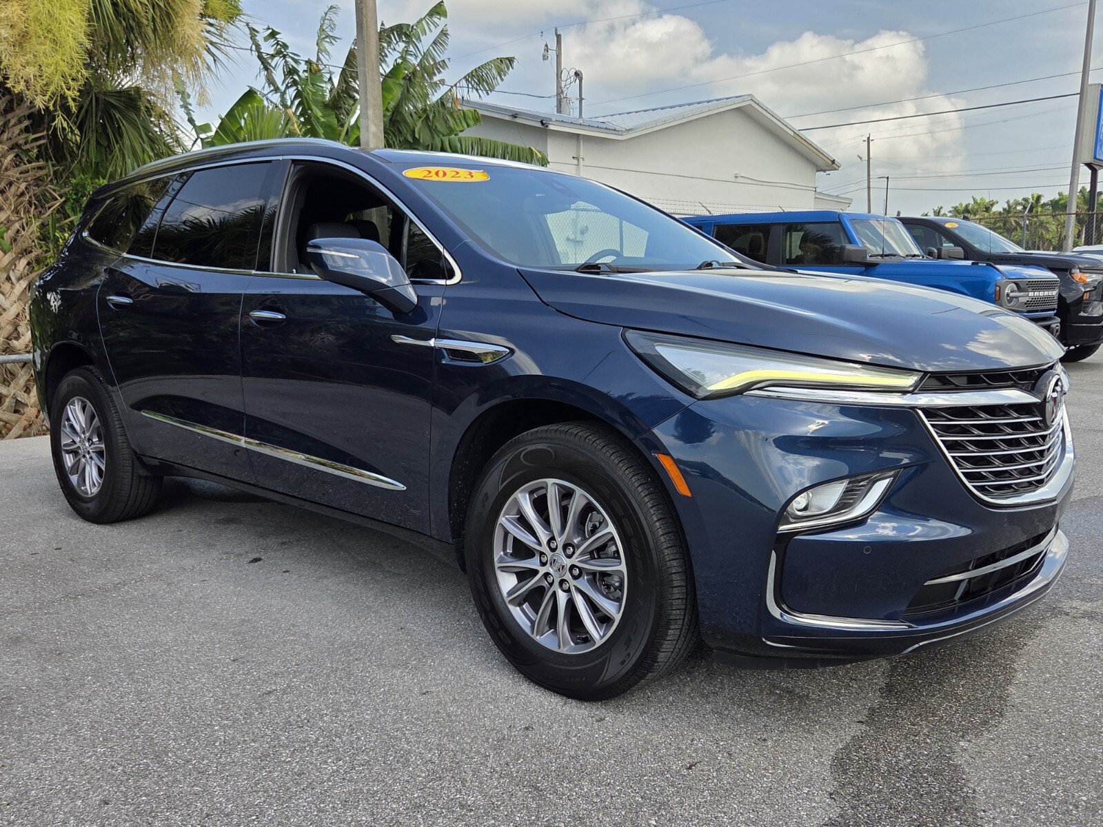 Certified 2023 Buick Enclave Essence FWD image 7