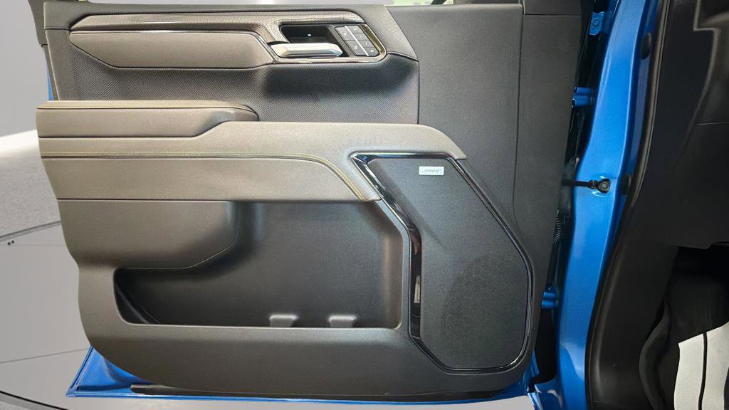 Used 2023 Chevrolet Silverado 1500 ZR2 image 21