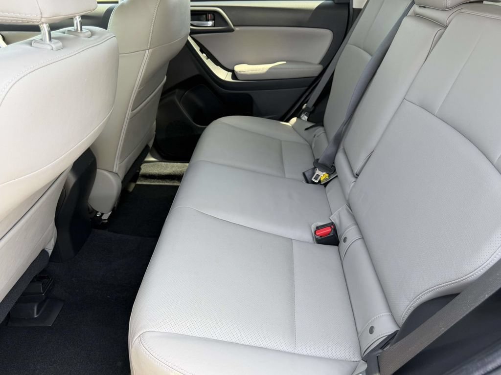 Used 2016 Subaru Forester 2.5i Limited AWD/4WD image 15