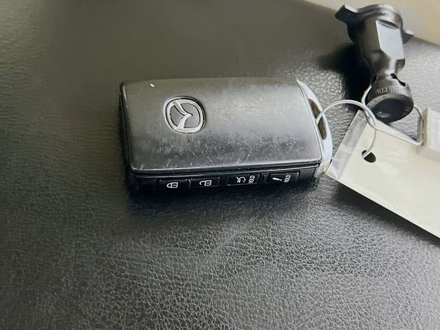 Used 2021 MAZDA CX-5 Touring image 32