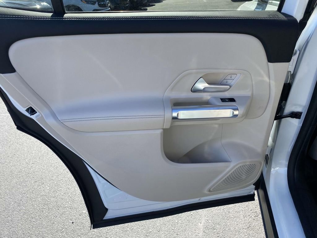 Certified 2025 Mercedes-Benz GLB 250 image 12