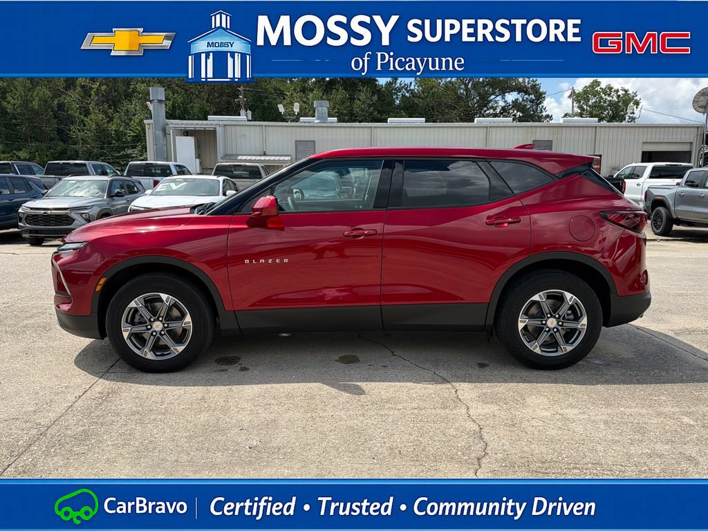 Certified 2024 Chevrolet Blazer LT FWD image 3