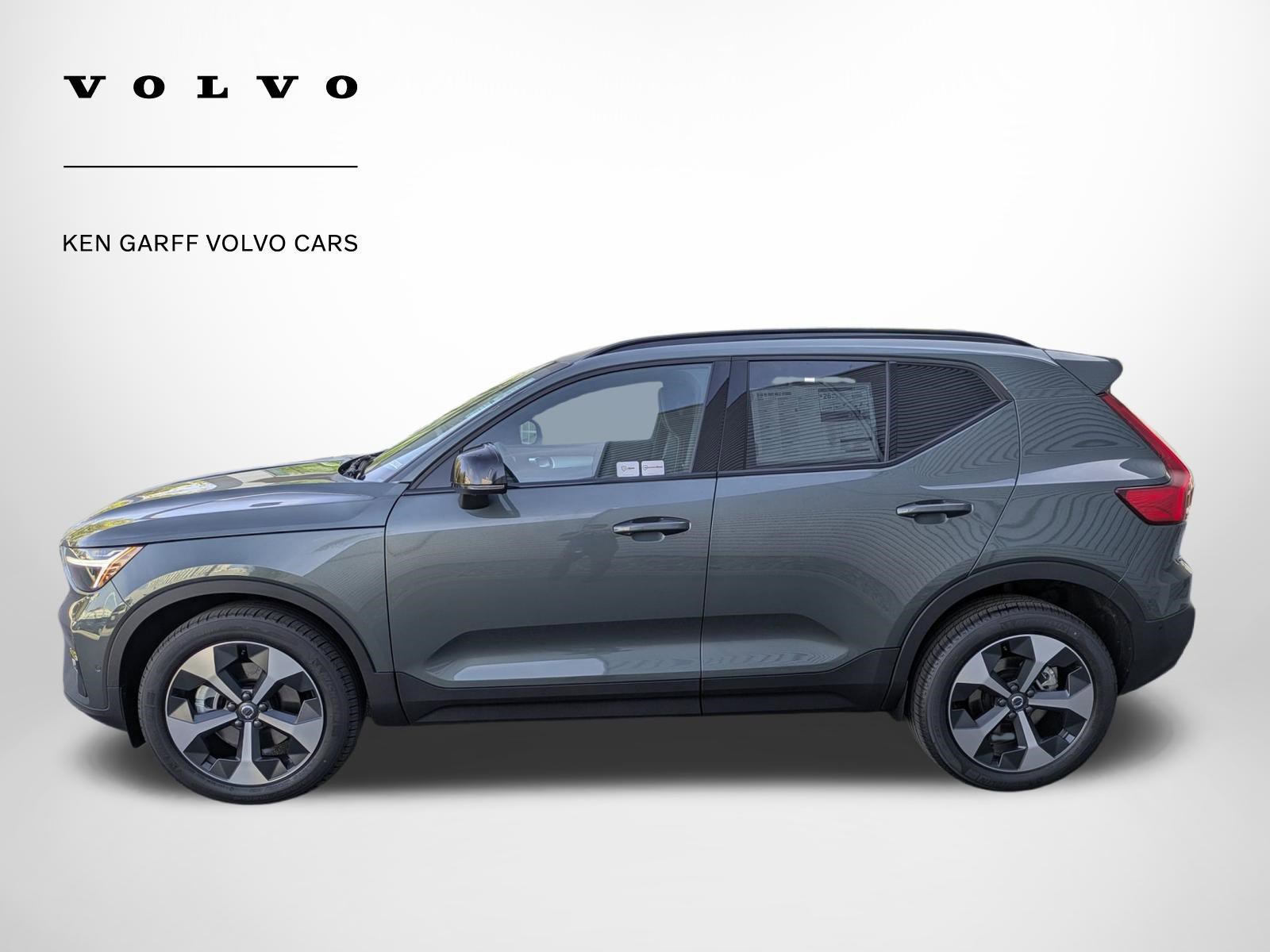 New 2026 Volvo XC40 B5 Plus w/ Climate Package image 7