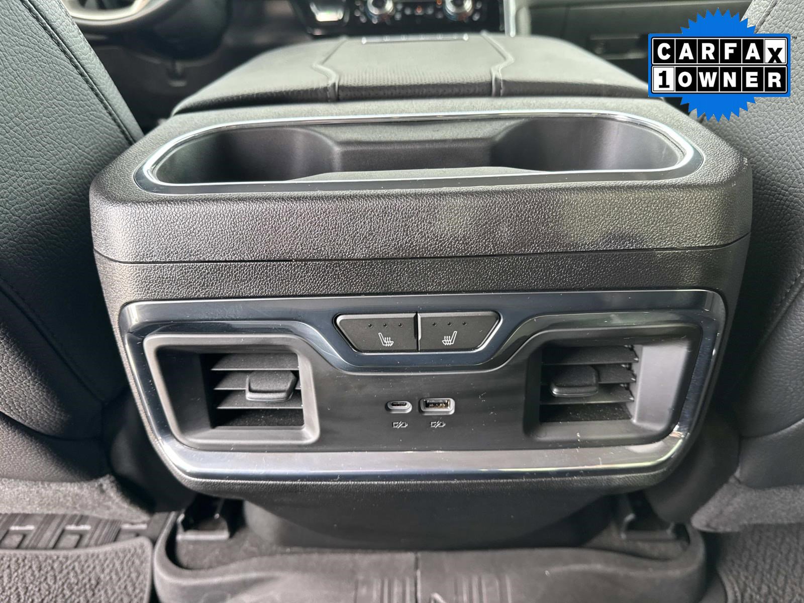 Used 2024 GMC Sierra 3500 Denali w/ Denali Reserve Package image 21