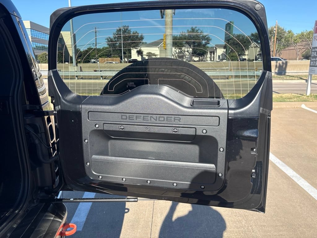 Used 2020 Land Rover Defender 110 X AWD/4WD image 20