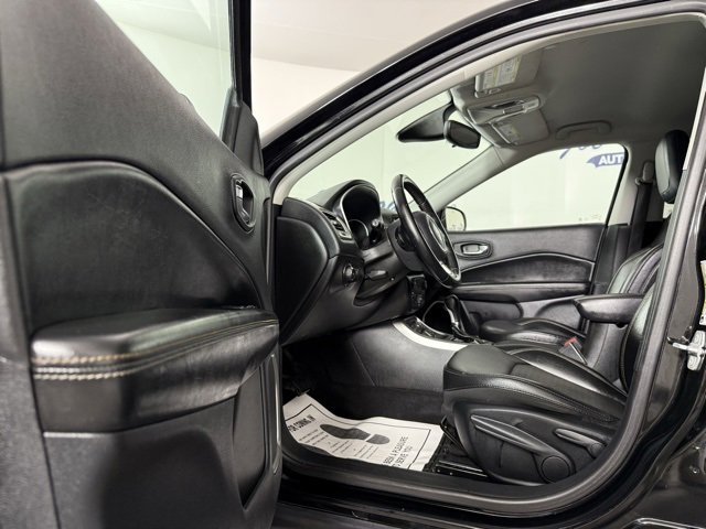 Used 2020 Jeep Compass Latitude image 9