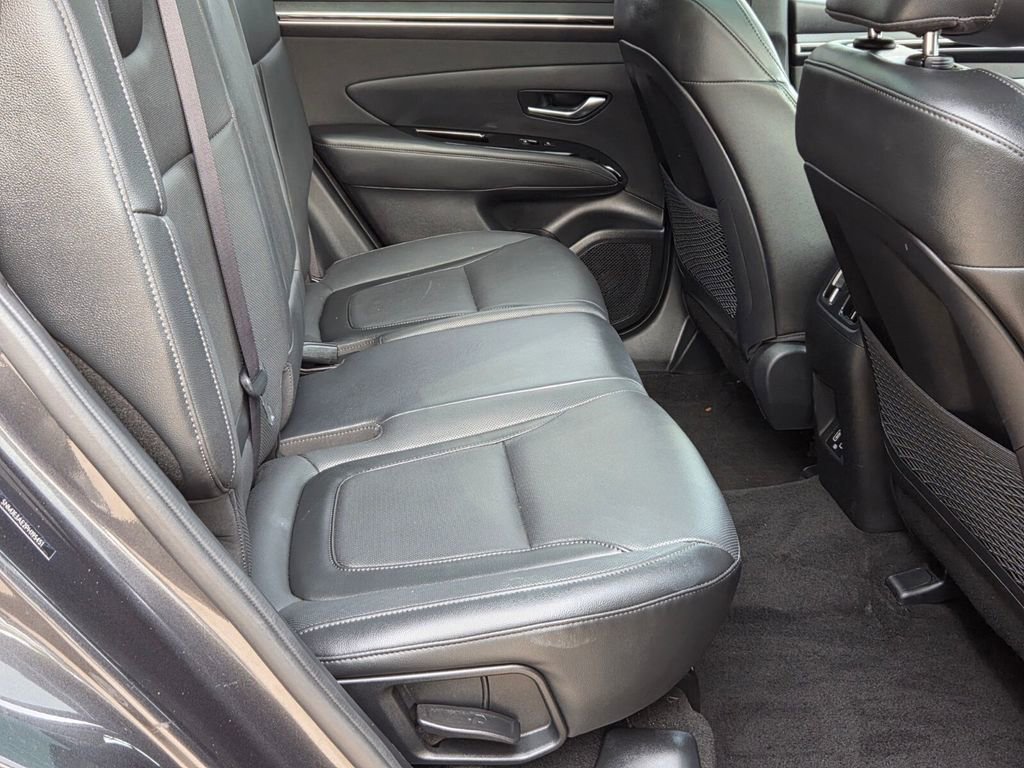 Used 2023 Hyundai Tucson Limited FWD image 18